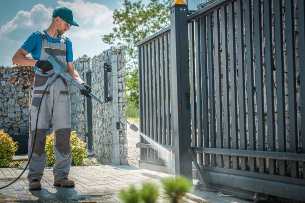 Professional Pressure Washing Services in Chiefland, FL